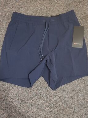 lululemon Bowline Short 5"